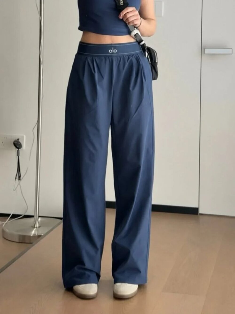 NWT ALO Yoga Straight-leg Pants Navy Blue (Regular) 30-inches 💙 Suit Up Trouser